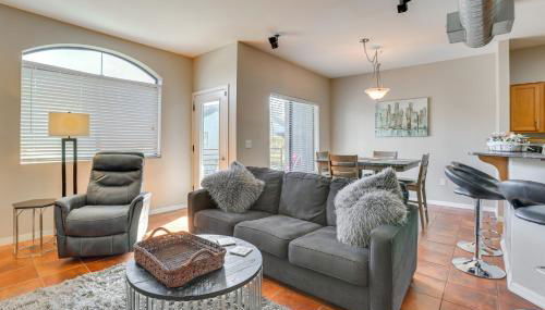 Less Than 1 Mi to Biltmore Fashion Park Condo with Pool! - Foto 1