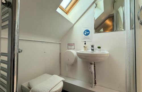 Beautiful 5-Bed East Sussex Home with Hot Tub - Foto 27