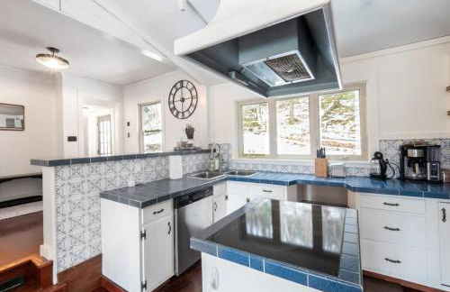 Berkshire Vacation Rentals: Chic Pittsfield Home With A View - Foto 7