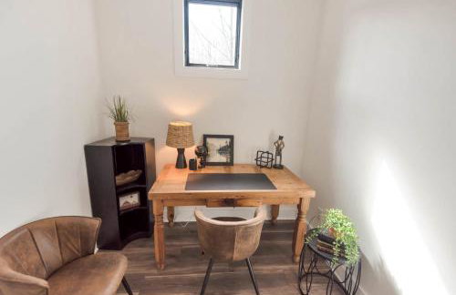 Lux Riverfront Retreat- Hot Tub, Game Room, Views! - Photo 25