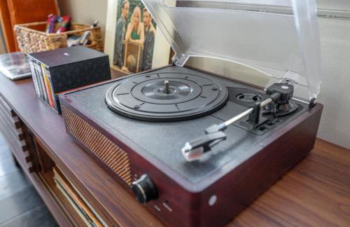 Color Pop Cottage Stylish 2BR with 2 Parking Spots - Foto 9