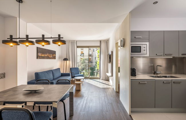 Aspasios Catedral Apartments - Photo 16