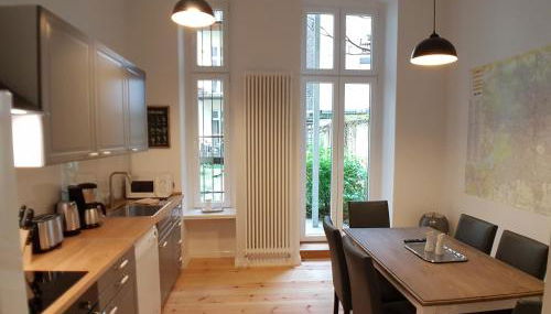 LANG Re by ROCKCHAIR Apartments l SUPERHOST Status l 2 Bedrooms Boxspringbeds in City Center - Cozy Family & Business Flair welcomes you! - Foto 2