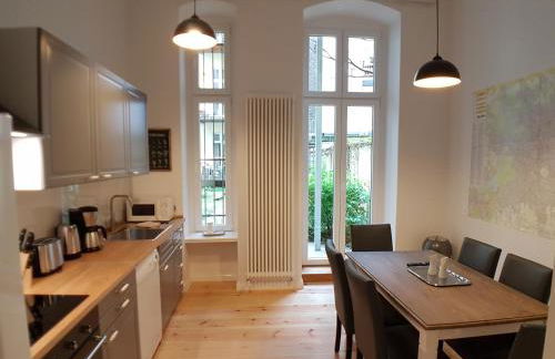 LANG Re by ROCKCHAIR Apartments l SUPERHOST Status l 2 Bedrooms Boxspringbeds in City Center - Cozy Family & Business Flair welcomes you! - Foto 2