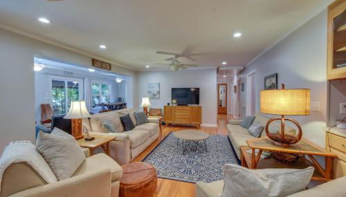 Spacious Lake Hartwell Home with Private Boat Dock! - Foto 3