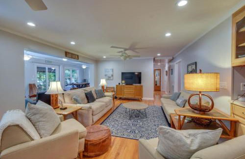 Spacious Lake Hartwell Home with Private Boat Dock! - Foto 3