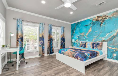 Prolific Blue Oasis near Med Ctr Dwntwn Galleria - Photo 8