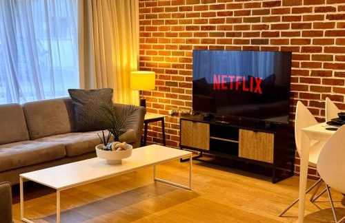 Modern & Luxurious 2-bed by ABBA, O2 & Canary Wharf - Photo 1