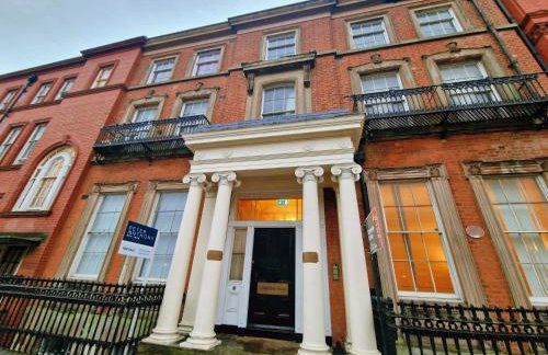 Modern Victorian Charm in a Great Location - Foto 17