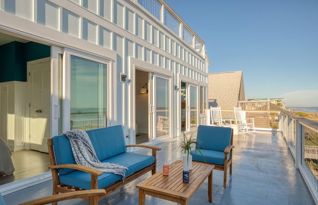 Ocean's Eye by Avantstay Beach Front Home w/ Roof Top, Pool & Putting Green! - Foto 42