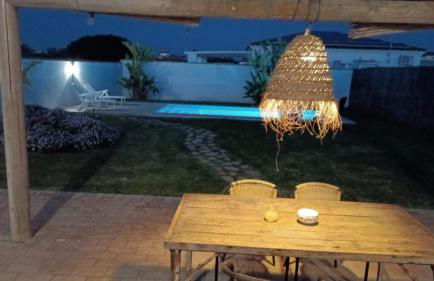 Las Casitas de la Barrosa con jardín y piscina - Foto 22