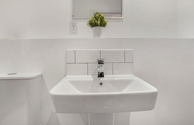 Oceanic Bliss Sleeps 7 With Netflix - Foto 17