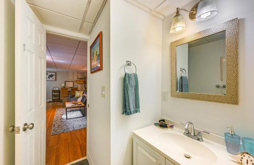 Pet-Friendly Apt with Hot Tub Near the Hamptons! - Foto 14