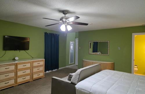 6BR in Suburban area close to Freeway and Galeria - Foto 76