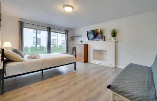 Near Light Rail, 5 Mi to Lumen Field Seattle Base - Foto 3