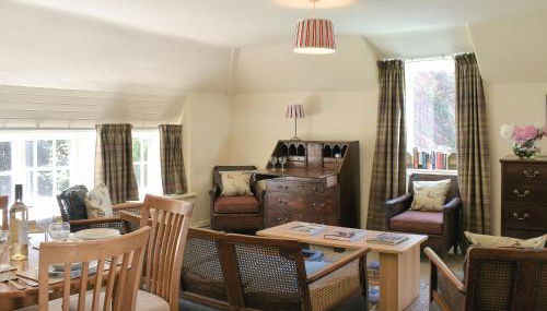 The Courtyard Suite - Photo 2