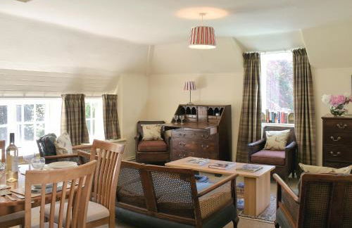 The Courtyard Suite - Photo 2