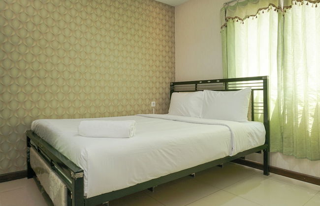 Comfortable 2BR Apartment at Kebagusan City - Foto 3