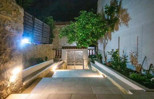 Kalomiris Thea Suite - Photo 26