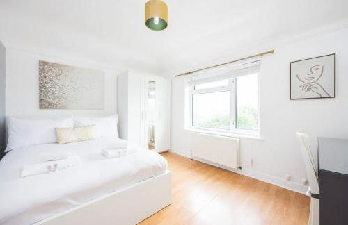 4 Bed , Monthly & Weekly Offers , Ideal For Contractors , Relocation & Leisure Stays - Photo 9