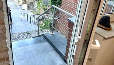 Grosse Wohnung Vollausgestattet - Foto 2