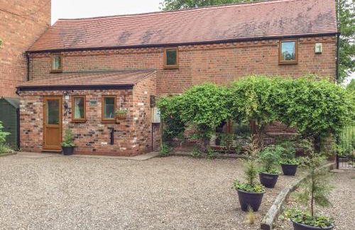 Cream Door Cottage - Photo 1