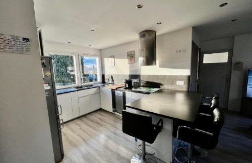 Chez Nico - 100 m plages - clim - jardin - parking - Quartier calme - Foto 4