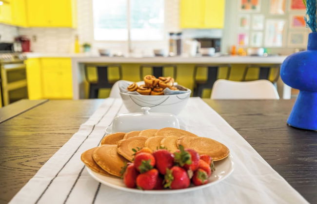 Kaleidoscope by Avantstay Colorful Escape + Pool - Foto 10