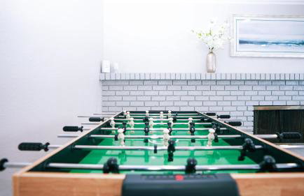 Modern Spacious 5BR Retreat -Games & Large Yard - Foto 13