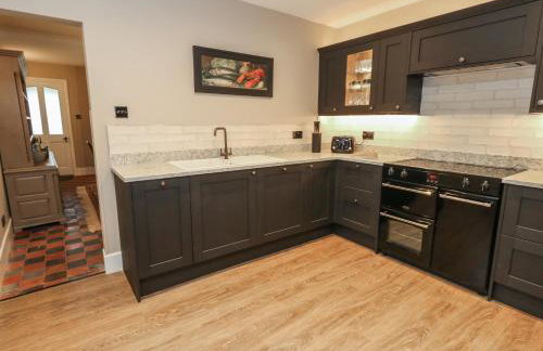 Manor Farm House - Photo 9