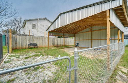 Retro Retreat in Llano with Screened Porch! - Photo 21