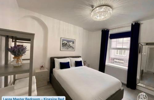 OCEAN ESCAPE 200m From the Sea, High Spec Town Centre Entire Flat, 3 Bedrooms, TVs All Rooms - Foto 1