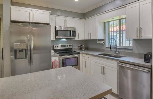 El Portal Vacation Rental about 9 Mi to Miami! - Foto 11