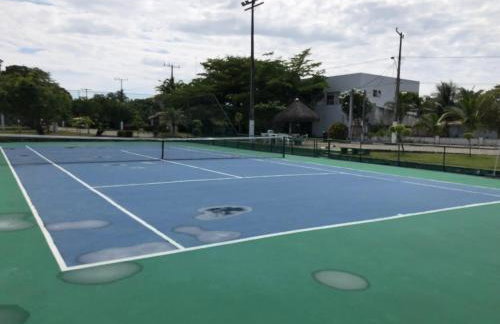 LINDA CASA 4 QUARTOS CONDOMÍNIO PARQUE INTERLAGOS - Foto 23