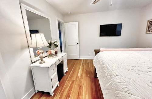 Elegant Family Home near Downtown - Foto 20