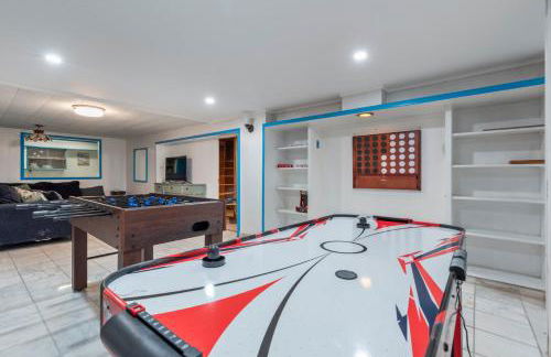 Oversized Family Beach Block Duplex with Game Room - Foto 3