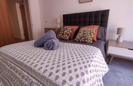 Bee City Cosy Stay - Near Train Stations and Shopping Centre with Paid Private Parking, 500Mbps Internet and Netflix - Foto 21