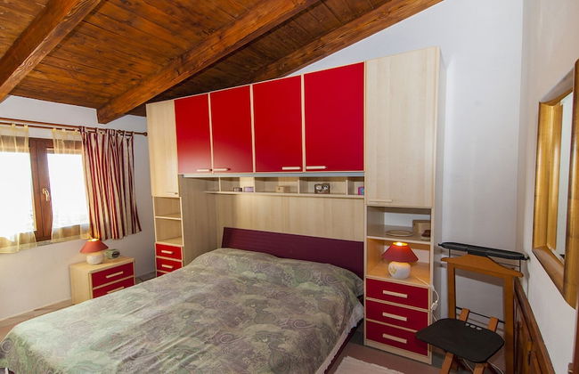 Fantastic Sardinia Casa Castas cast01 - Photo 2