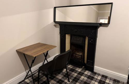 Large Luxury 4 bedroom home with parking - Foto 46