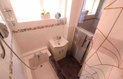 Unique two bedroom apartment - Photo 13