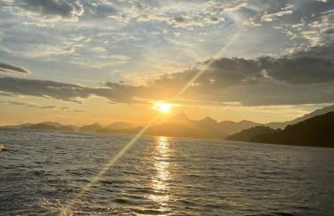 Angra dos Reis Apartamento de frente para o Mar com passeio de lancha - Foto 12