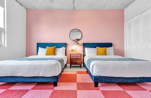 Miami Vice - Central Midtown Pool and Parking - Foto 26