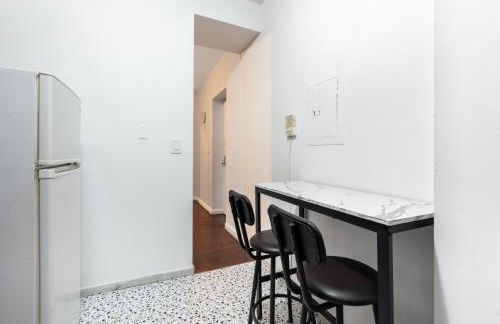 2BD Manhattan Valley Hideaway - Photo 11