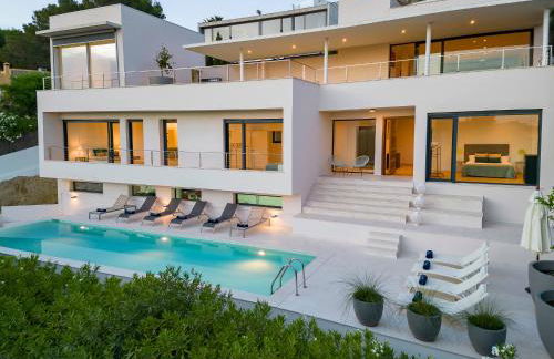 Ibiza Town Modern Villa Sleeps 10 - Photo 4
