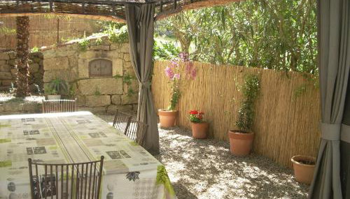 Demeure traditionnelle en pierre avec piscine - Photo 4