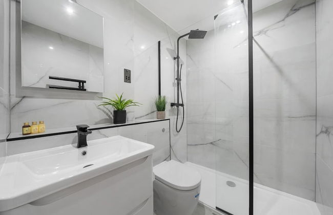 The Hertford Boutique - Photo 57