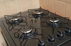 Casa ampla mobiliada com estacionamento para até 5 veículos - Foto 23