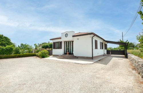 Cozy House with Pool near Rovinj - Photo 34