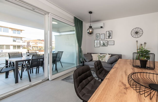 Apartments Mare B with pool - Photo 40