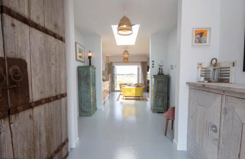 Sea Breezes by inspirestays-com - Foto 3